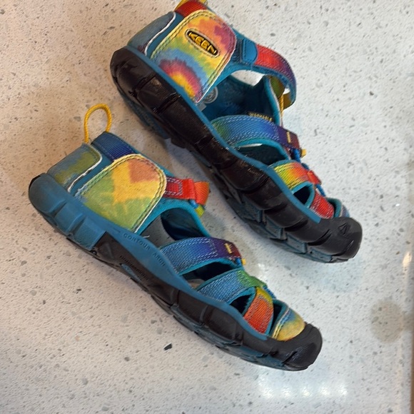 Keen kids multicolour with Closed-Toe Design size 1 - Picture 7 of 10